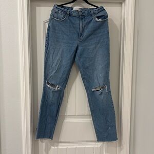 Ultra high rise 90s straight A&F Jean size 12